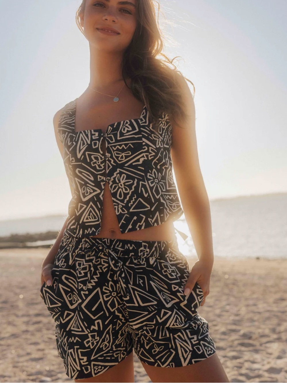 🔥🔥BILLABONG - SUNFLOWER SHORT🔥🔥
